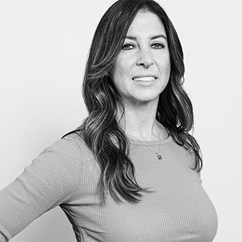 Lori Casolaro, Senior Stylist at Rizzieri Washington Township